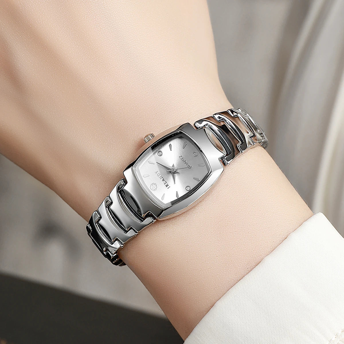 FemmeSquare Watch